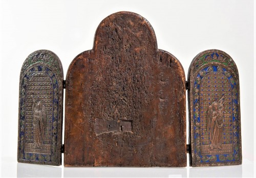 Religious Antiques  - Triptych in copper and  polychrome enamels.